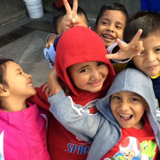 Cemaco-Jugueton-Haz-sonreir-a-un-nino.jpeg ,