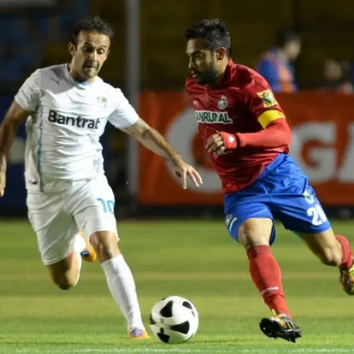 carlos-ruiz-municipal-3.jpg ,