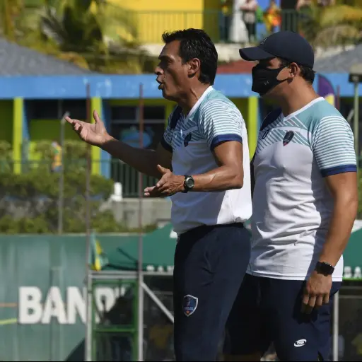 Dwight-Pezzarossi-Habla-Final-Santa-Comunicaciones-scaled-1.jpeg ,