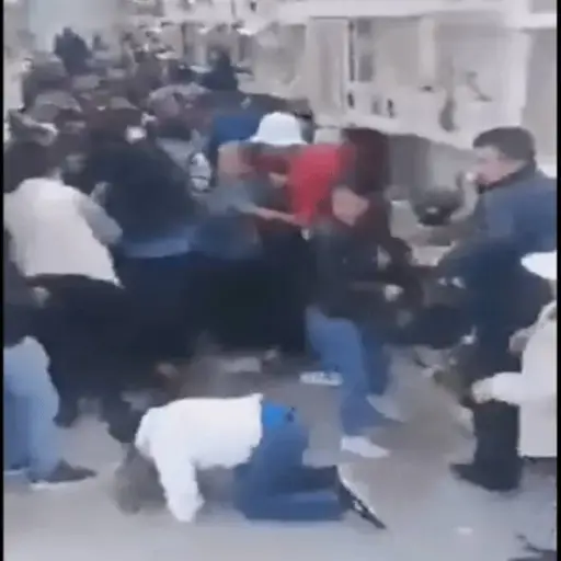 sicarios-disparan-en-pleno-funeral.png ,