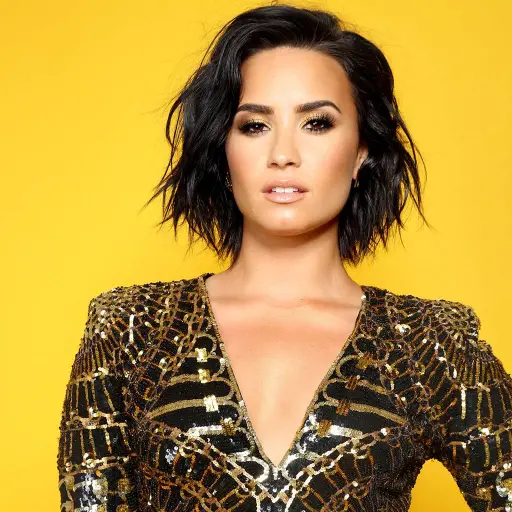demilovato-e0e9a3e68cd03d428908234bf5cf035a.jpg ,