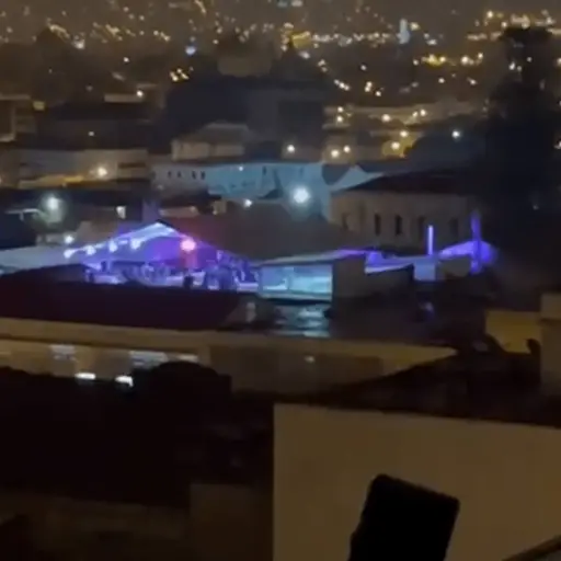 fiesta-diputados-del-congreso-de-la-republica-remodalacion-casa-larrazabal-10-de-enero-de-2022-foto-imagen-de-video-de-redes-sociales.png ,