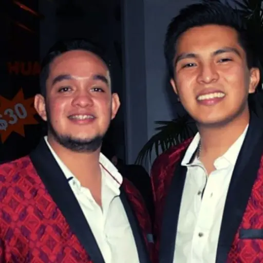 Los-Distinguidos-del-Puerto-pn.jpg ,