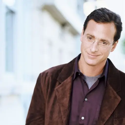 Robert-Saget-publinews-1-1.jpg ,