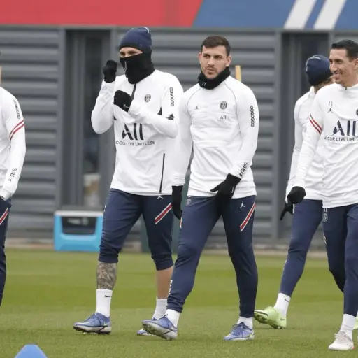 messi-regresa-a-entrenamientos-tras-padecer-covid-publinews-.png ,