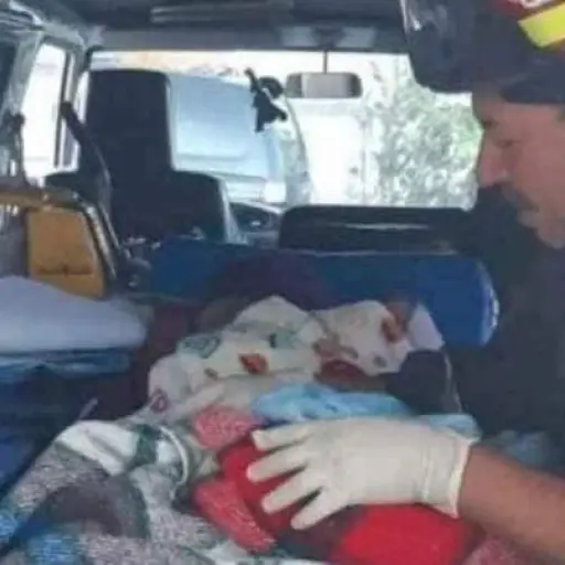 bebe-nace-ambulancia-huehuetenango-bloqueos.jpg ,