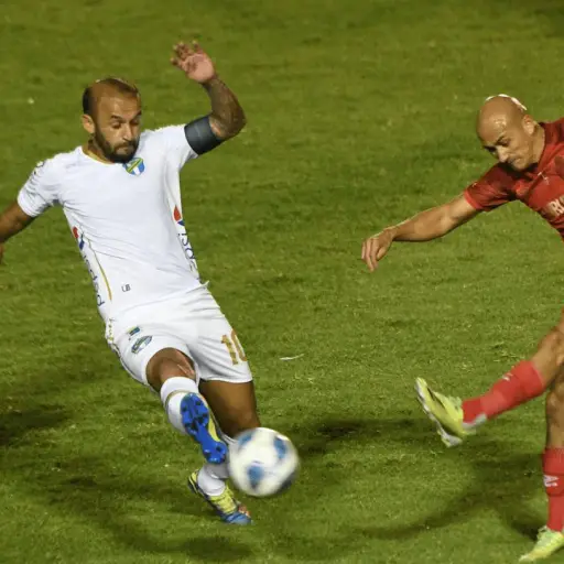 presidente-comunicaciones-juan-garcia-habla-clasico-con-publico-publinews-1-1.png ,