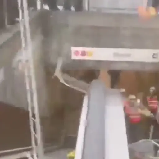 BUSELAS-PROTESTA-ANTICOVID-1.png ,