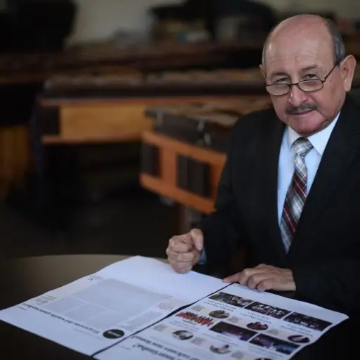 lestergodinezpublinews12-b2214d9d6d05dcc9eb282062f5ccea44.jpg ,