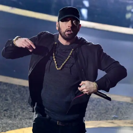 eminem-d7c5d1f3b0c90d3bbe2b97fd6334a8e5.jpg ,