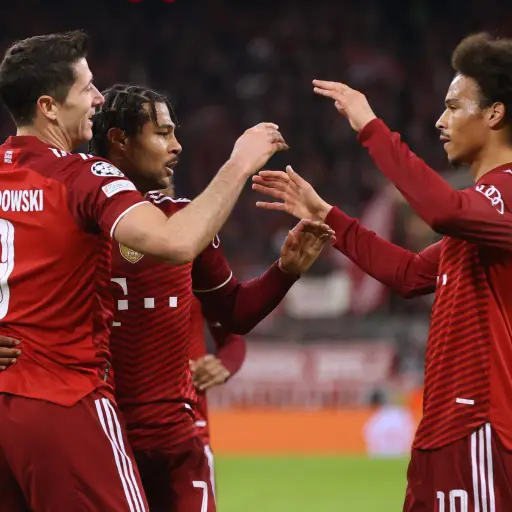 bayern-munich-y-juventus-clasifican-a-octavos-final-champions-league-publinews-3-scaled-1.jpg ,