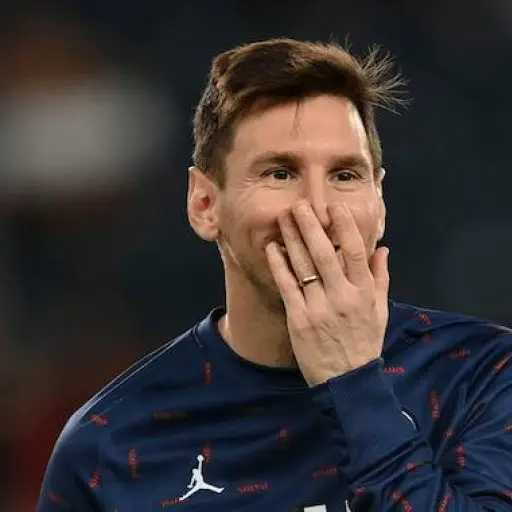 messi-vs-cristiano-ronaldo-quien-marco-mas-goles-2021-publinews-2.png ,