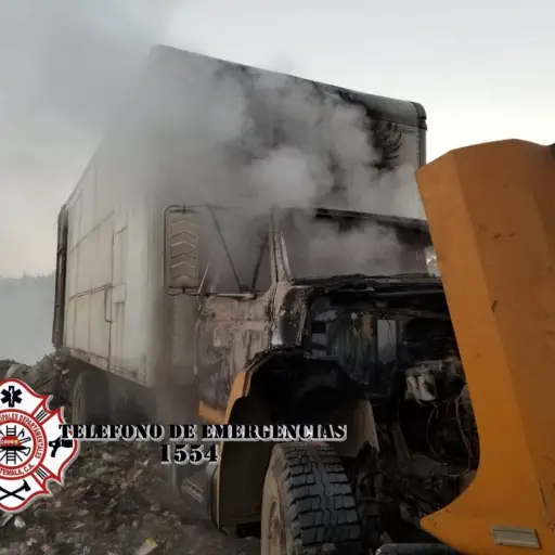 camion-desechos-incendiado-chiquimaltenango.jpeg ,