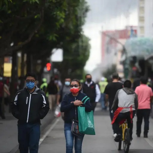 temporada-de-frio-en-guatemala-durante-la-pandemia-2021-sexta-avenida-4.jpg ,