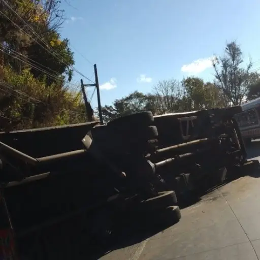 bus-volcado-ruta-interamericana-publinews.jpg ,