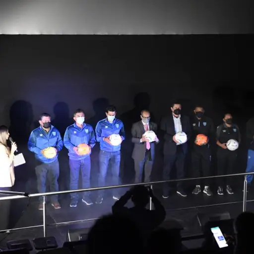 presentacion-de-balon-de-seleccion-guatemalteca-2.jpeg ,
