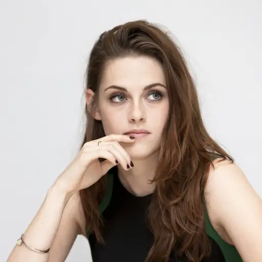 kristenstewart2016newimg-824bdc66323a8220a4326e0b6a67cb83-scaled-1.jpg ,