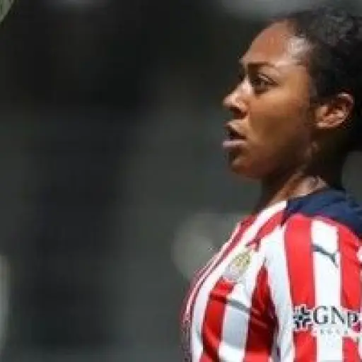 Leslie-Ramirez-debuta-con-chivas-1.jpg ,