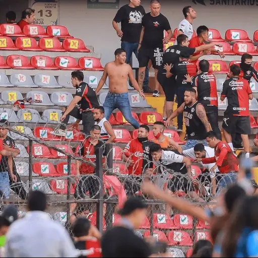 prohiben-aficion-visitante-en-mexico-publinews-.png ,