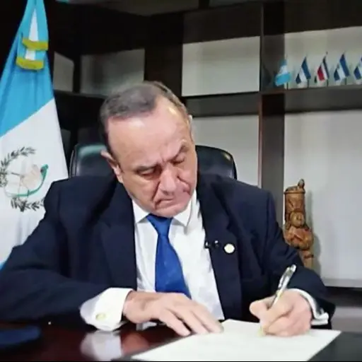 presidente-giammattei.jpg ,