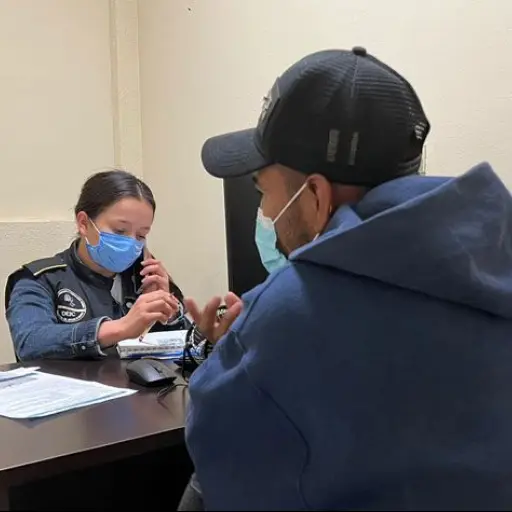 persona-cita-falsa-pasaporte.jpg ,