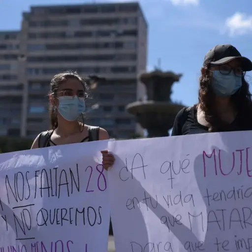 protesta-feminicidios-muerte-violenta-mujeres-guatemala-3.jpg ,