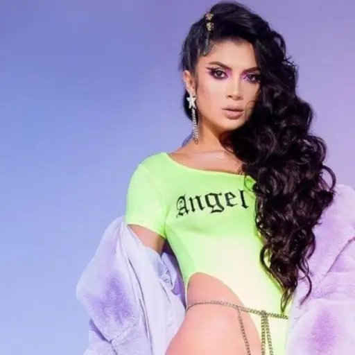 kimberly-flores-publinews-1.jpg ,