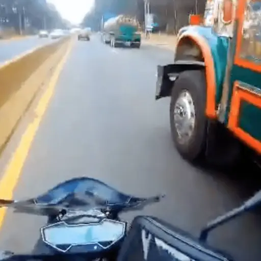 motorista-bus-esmeralda.png ,