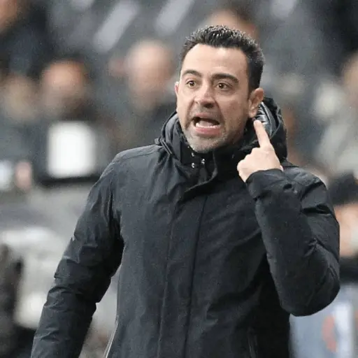 xavi-hernandez-tecnico-del-barcelona-publinews-.png ,