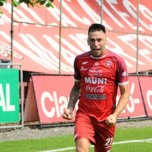 enzo-herrera-habla-partido-ante-santa-lucia-cuartos-final-apertura-publinews-1-2.jpg ,