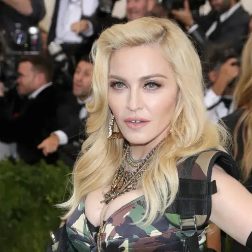 madonnamet-128cea6728b1fca17d7391ceee03b3f8.jpg ,