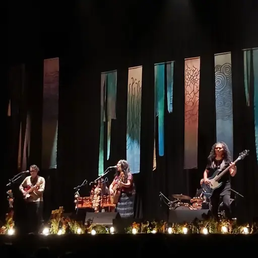 @SaraCurruchich-navo-2021.jpg ,