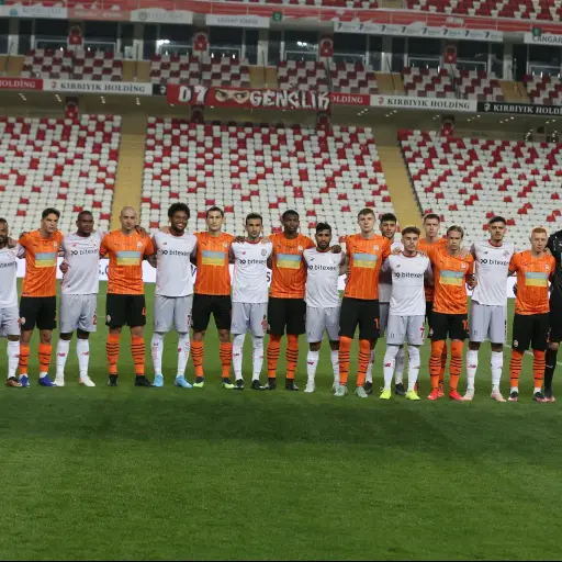 finaliza-liga-ucrania-scaled-1.jpg ,