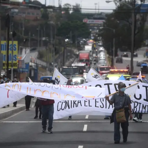 bloqueos-manifestacion-codeca-25-4-2022-fotos-edwin-bercian-publinews-emisoras-unidas-7.jpg ,