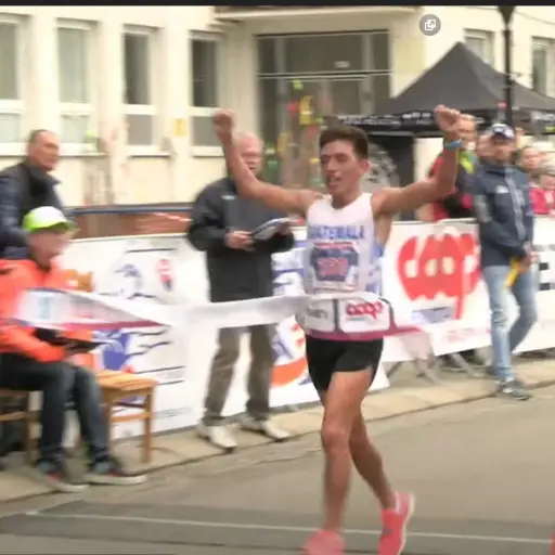 Dudinska-50-marchistas-guatemaltecos-1.jpg ,