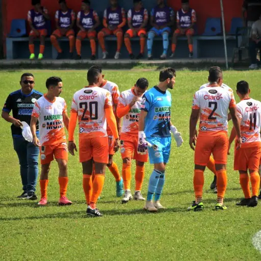 achupa-no-entrena.jpg ,