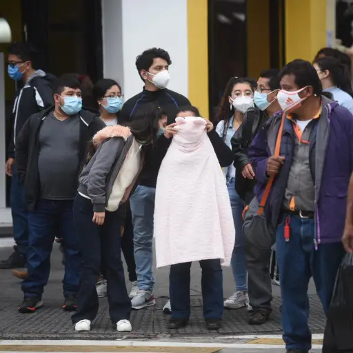 temporada-de-frio-en-guatemala-durante-la-pandemia-2021-sexta-avenida-3.jpg ,