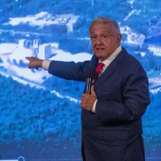 andres-manuel-lopez-obrador-tren-maya.jpg ,