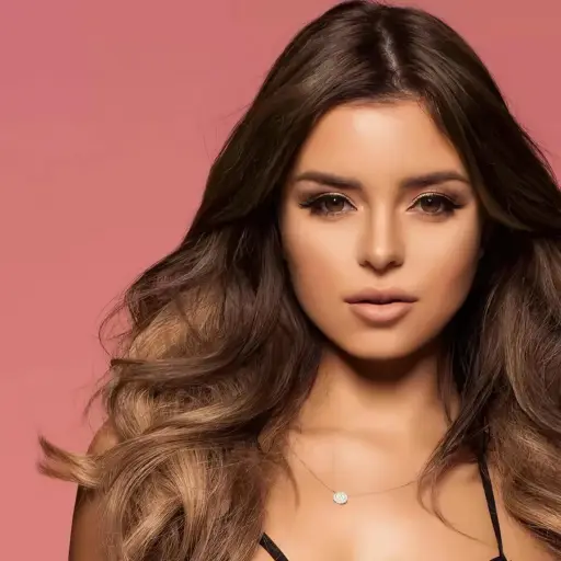 demi-rose-publinews-scaled-1.jpg ,