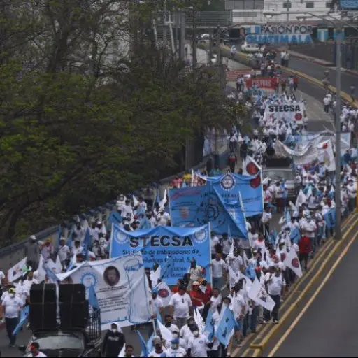 protesta-1-de-mayo-dia-del-trabajo-1-5-2022-fotos-omar-solis-publinews-emisoras-unidas-3.jpg ,
