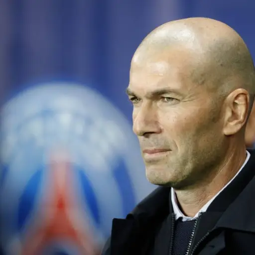 zinedinezidanere-5b74cb4113a8f7f38c82180d4dfe2068.jpg ,