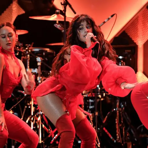 camila-cabello-cantara-en-final-de-champions-league-publinews-.png ,