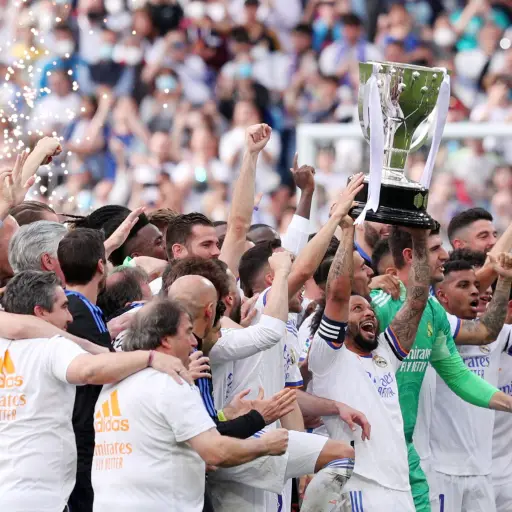 pasillo-atletico-de-madrid-al-real-marid-publinews-4-scaled-2.jpg ,