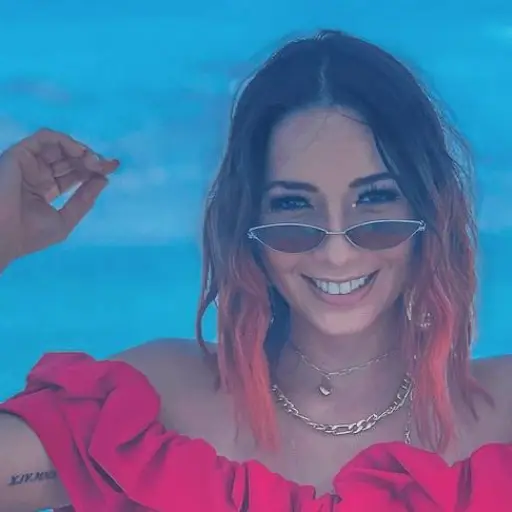 aida-estrada-publinews-1-2.png ,