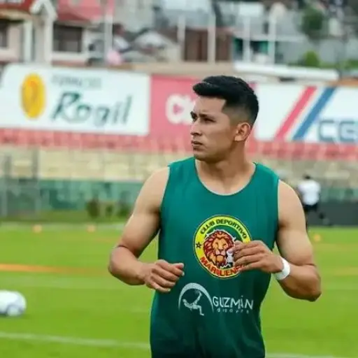 erik-gonzalez-2.jpg ,