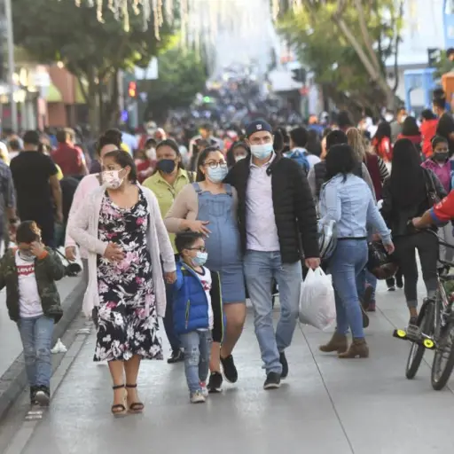 guatemaltecos-paseo-sexta-3.jpeg ,