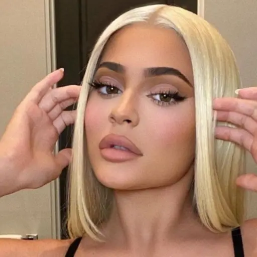 Kylie-Jenner.jpg ,