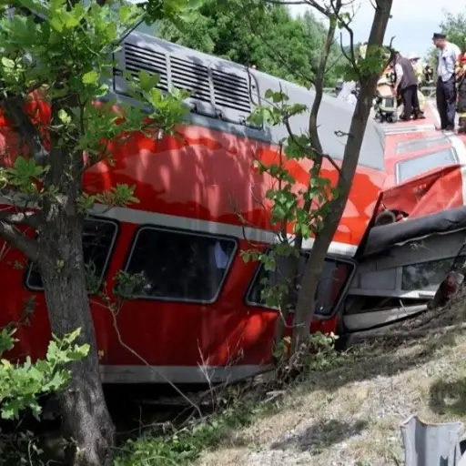 videos-tren-descarrila-alemania-3-junio-2022-publinews.jpg ,