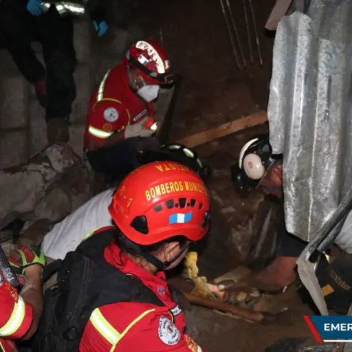 varias-viviendas-colapsan-zona-5.jpg ,