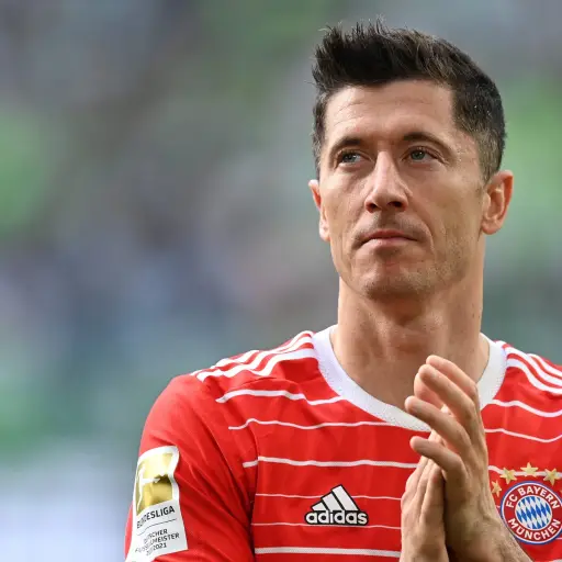 Lewandowski-confirma-que-no-renovara-con-el-Bayern-2-scaled-1.jpg ,